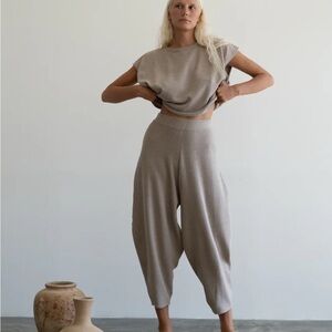 Avy & Co ELKE - FAWN KNIT VOLUME PANT